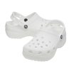 ⁦כפכפי פלטפורמה קרוקס לנשים בצבע לבן - Crocs Classic Platform Clog⁩ – תמונה ⁦4⁩