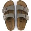 ⁦בירקנשטוק כפכפי גברים אריזונה סטון Birkenstock Arizona Birko-Flor Nubuck Stone⁩ – תמונה ⁦8⁩