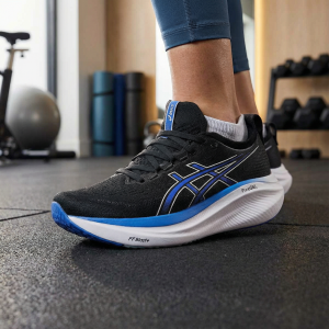 נעלי אסיקס שחורות