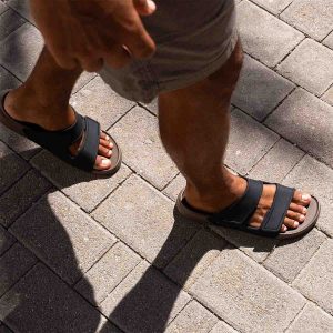 כפכפי שחורים 2 רצועות לגבר